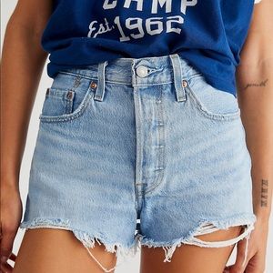 Levi’s 501 distressed shorts